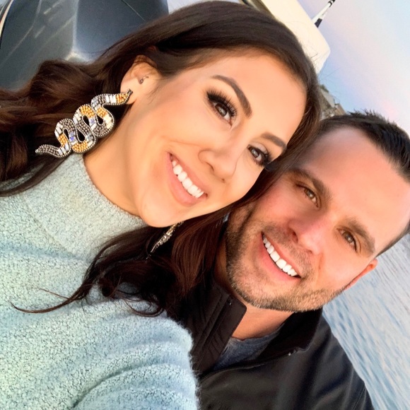 Meet your Posher, Heather - Picture 1 of 1